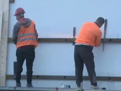 Nuk ka më të rinj/ 120 mijë pensionistë rikthehen në punë, 40 mijë vetëm brenda një viti!