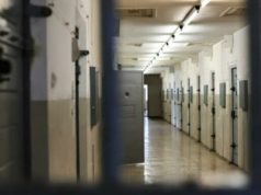 Elbasan/ Fusnin drogë në paraburgim. Zbulohet rasti i rëndë