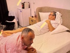 Në shtrat me telefon në dorë, Berisha publikon foton e Vangjush Dakos: Trajtim special në qeli bashkë me drogaxhiun Ron Shqop