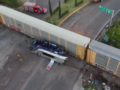 Meksikë/ Treni përplaset me autobusin, 10 viktima dhe 61 të plagosur