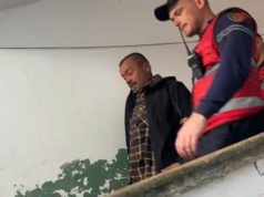 Kërcënoi se do vriste çdo gjyqtar që do i dënojë nipin, policia shoqëron Gjovalin Shkambin