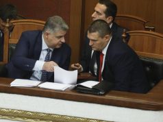 “Ju të PS keni dosje, ata kanë mëkatet e tyre”, si reagojnë Dumani e Çela gjatë debatit në Kuvend për pyetjet e deputetëve