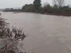 Reshjet e shiut/ Lumi Drojë del nga shtrati, përmbyten disa banesa në Kurbin