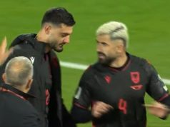 Lotët e Armando Brojës/ Hysaj bashkon me shokët sulmuesin e dëshpëruar në fund