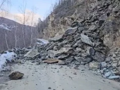Bie masivi shkëmbor, bllokohet rruga nacionale Dragash–Shishtavec