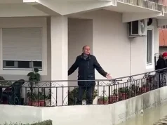 Katër fshatra të izoluara nga përmbytjet në Novoselë/ Qytetari: Nuk dal dot nga banesa, uji ka arritur në 1 metër