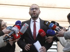 SPAK zbuloi se Balluku rrezikon 35 vite burg”, Bardhi pas mbledhjes: Dëshmitarët janë kërcënuar me jetë nga “të fortët”