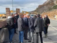 “Na kanë hyrë si ujqërit në pasurinë tonë”, leja për ndertimin e një resorti në Rrjoll të Velipojës, banorët përplasen me policinë