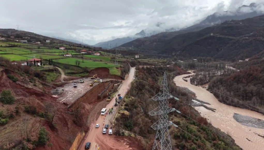 vlcsnap-2026-02-27-19h43m49s786_sd