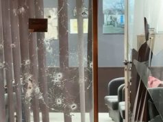 Plagosja e 30-vjeçarit në Lezhë, plumbat bënë “shoshë” ambientin e berberhanës. Çfarë dyshon grupi hetimor