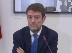 “Nuk na pret bota sa të mbarojmë kafen e mëngjesit”, ministri Hoxha: S’na duhet mediokritet në shërbimin e jashtëm