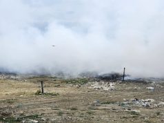 Vijon zjarri në venddepozitimin e mbetjeve në landfillin e Bushatit, tymi mbulon zonën