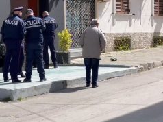 Sherr mes të rinjve në Korçë, goditen me grushte dhe sende të forta, një i plagosur