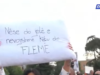 “Kupa u mbush!”/ Influencerja me jastëk me vete në protestë: Nëse është e nevojshme do të flemë edhe para Kryeministrisë!