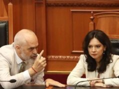 “Lugëndryshkurit e familjes sonë…”/ “Kaq shumë gurë hodhën përmbi mua, s’më frigojnë…”, Spiropali ironizon Ramën: Algoritmet, konspiracionet haluçinante… gjuha e shthurur