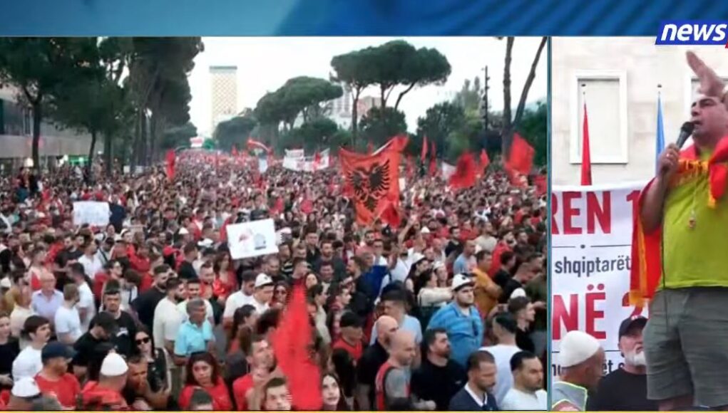 protestuesiii-tirane-2111111111111