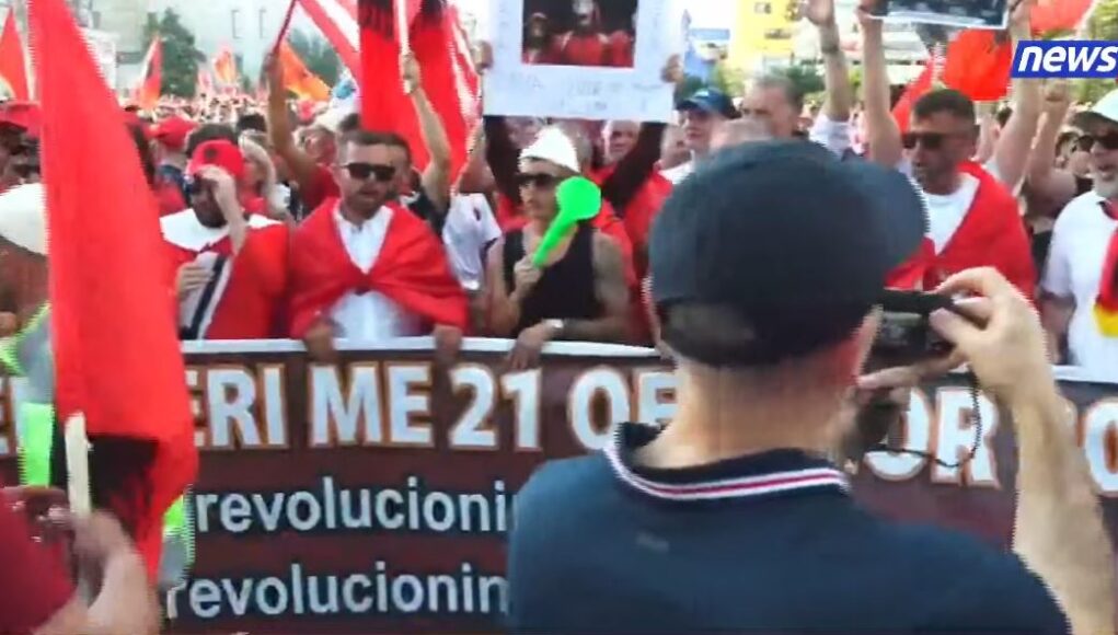 proteta-tirane