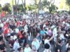 “Ua kemi prishur gjumin”/ Protestuesja ironizon Ramën: Na thanë se jemi 2 mijë veta…Por ne na bashkon më shumë vetëm largimi i kësaj qeverie