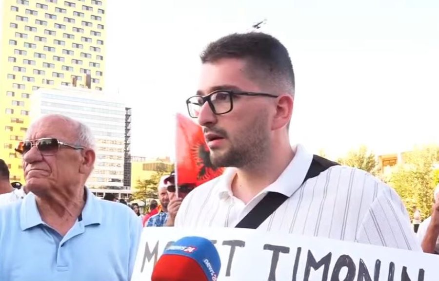 -900-0-1783791535xtimoni-proteste-397