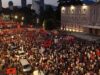 Protesta masive në Tiranë “pushton” mediat e huaja, Sky News: Ramës i uruan “100 vite burg” për ditëlindje!