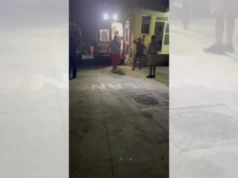 Gramsh/ Kali i del përpara motorit, burrë e grua mbeten të plagosur