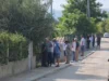 Vrau me armë gjahu ish-vjehrrin e tij dhe plagosi ish-vjehrrën/ Zbardhet krimi në Roskovec, autori mori peng ish-gruan dhe u largua me makinë i armatosur