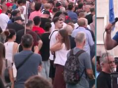 Qytetari në protestën e 42-të kundër Ramës: Kemi kryeministër vagabond, nga ky bulevard do të dalë një republikë e re