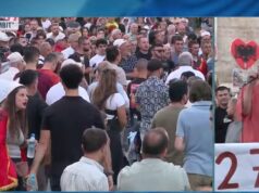 “I ka kryebashkiakë e ministra në SPAK”/ Qytetarja nga Durrësi: Më prishën shtëpitë se do Rama e Belinda Balluku, kam një vit që protestoj. Është hajdut, ky palloshi i gjatë…